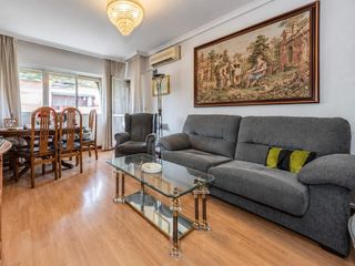 Appartamento  Calle calle pintor ribera. Luminoso piso de 4 dormitorios con terraza y piscina en alcobend
