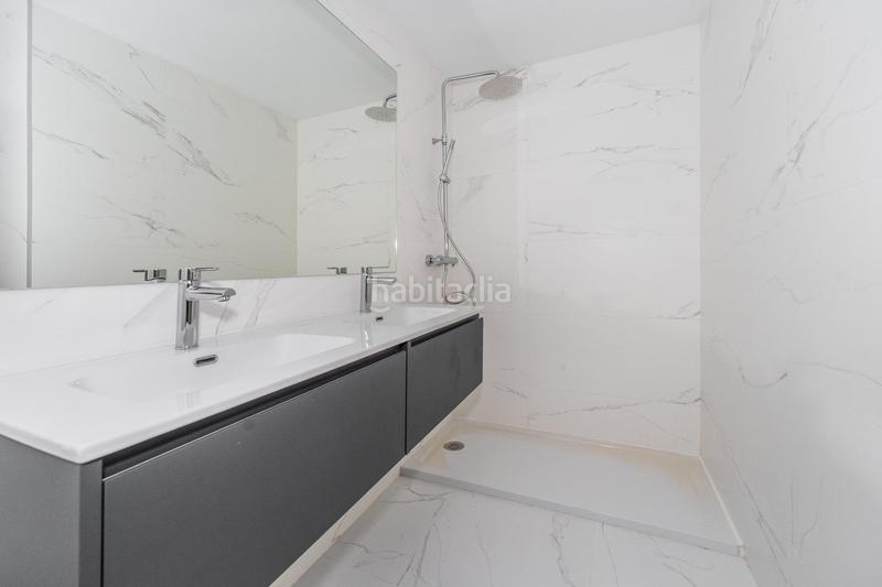 Foto 0fb7179d-b1a7-42b0-a386-e5e3e4731e8c. Ático atico de obra nueva a estrenar en arturo soria en Madrid