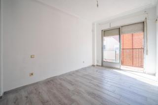 Pis  Calle athos. Piso en venta en el barrio puerta del angel