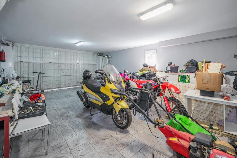 Foto 29dcbce1-bc98-417d-86d8-f1b81b1b4110. Chalet avec chauffage parking piscine dans Galápagos