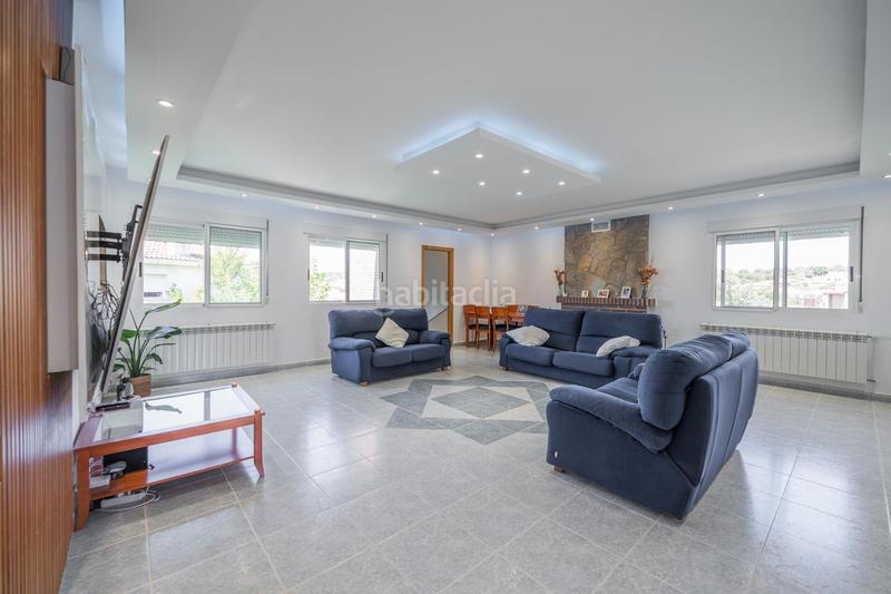 Foto 91b1324a-03df-419b-81f7-a7407cfed218. Chalet avec chauffage parking piscine dans Galápagos