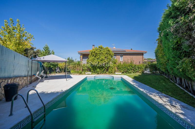 Foto e8b4f24e-6a5a-4ae0-949b-b1281581fd3b. Chalet avec chauffage parking piscine dans Galápagos