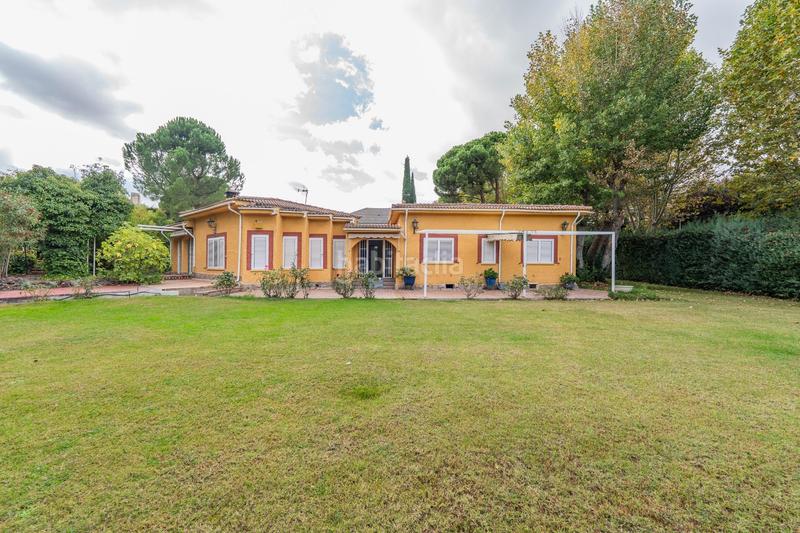 Foto 120488d9-ec84-4a2f-95ee-e8a2a84ab2b1. Casa con riscaldamento parcheggio piscina in Fuente del Fresno