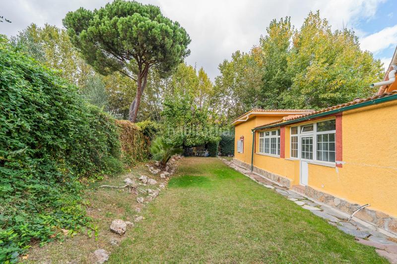 Foto a3b915fa-a955-4b45-b663-378c365bc58a. Casa con riscaldamento parcheggio piscina in Fuente del Fresno