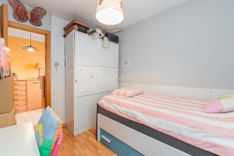 Foto 8b9b8e8e-b367-4621-ba2a-96f242dcdab6. Flat with heating in Lucero Madrid