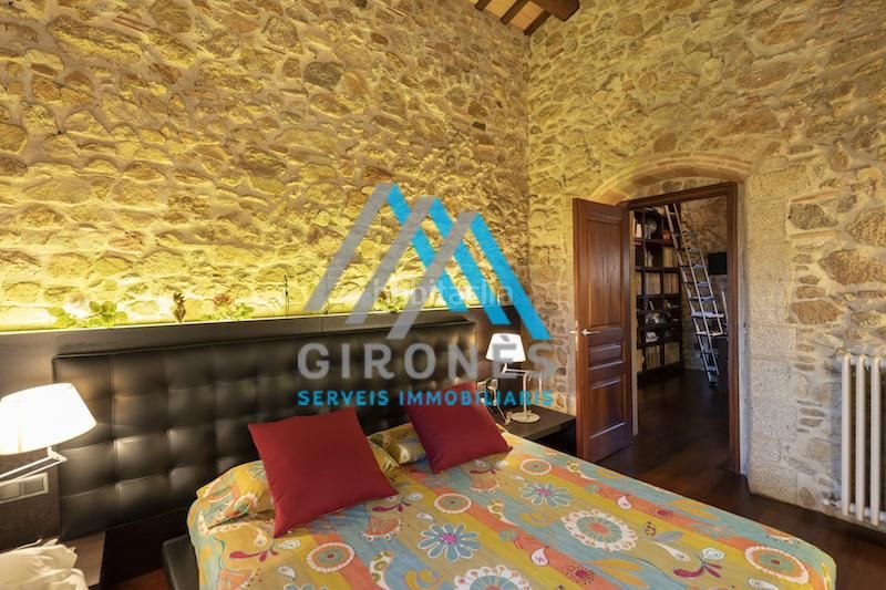 Foto b5b28bd0-f61e-4291-a244-54a976357365. Masia amb calefacció aparcament piscina a Fenals Platja d´Aro