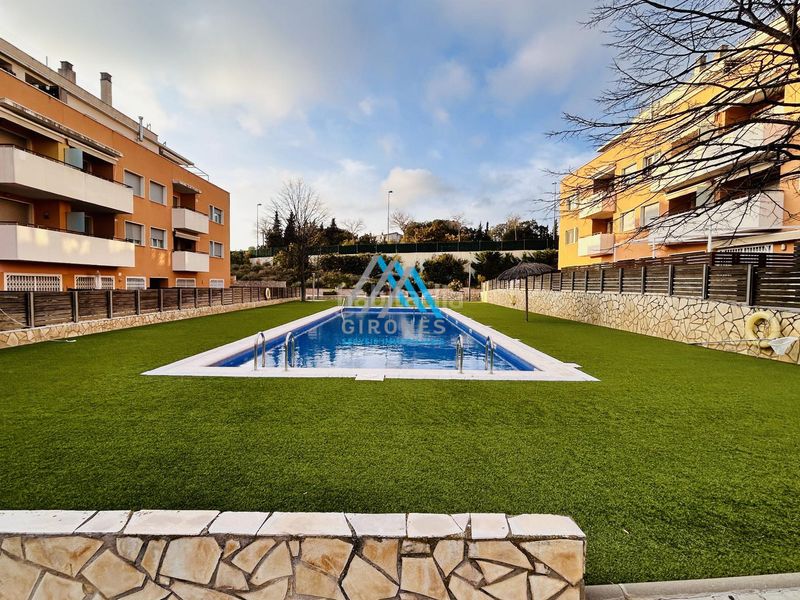 Foto ea3db036-6fe4-44c5-ab28-811f13f258f8. Pis amb calefacció aparcament piscina a Vilartagues-Tueda de Dalt Sant Feliu de Guíxols