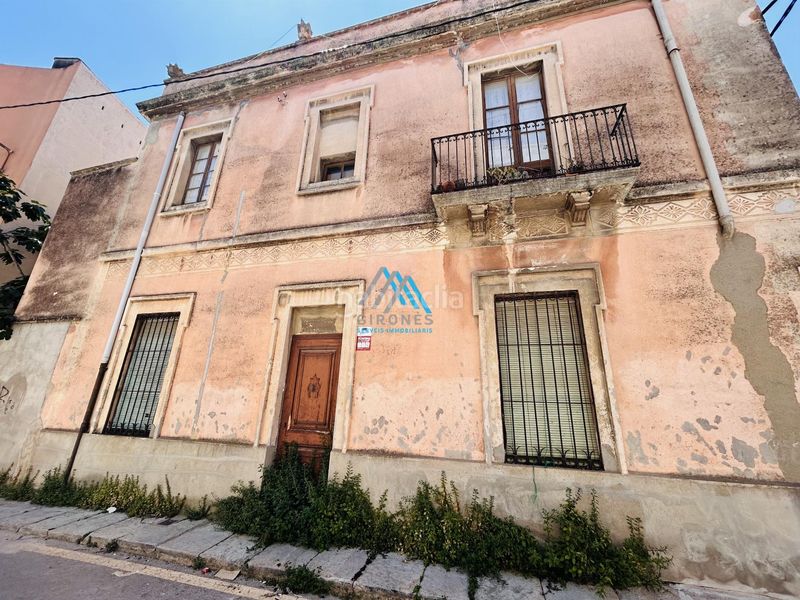 Foto bcd87a7d-52c0-4e86-ad09-f425c9fb9922. Casa adossada a Centre Sant Feliu de Guíxols