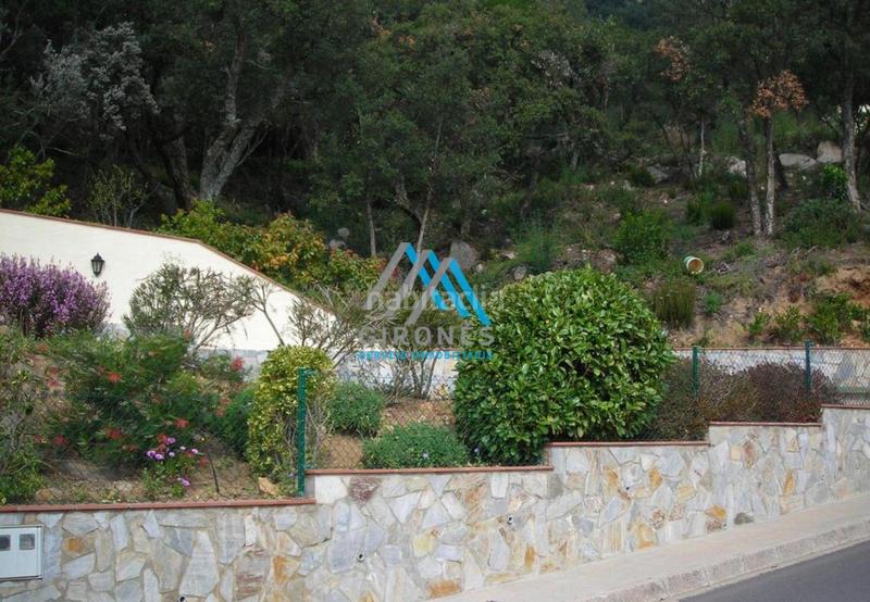 Foto 879d8004-4809-40bb-80a9-1763cf2ba311. Terreny residencial a paris a Cabanyes-Mas Ambrós-Mas Pallí Calonge