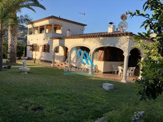 Xalet  Olot. Calongechalet