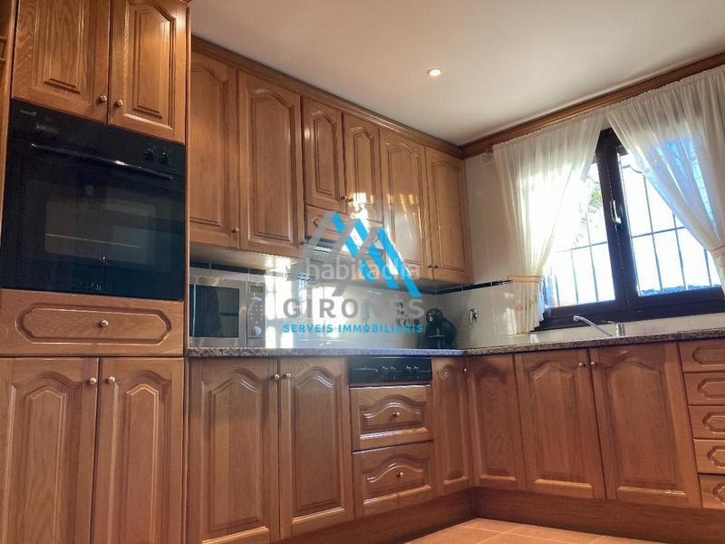 Foto 59850f1d-912f-4b31-b936-ab5b6c328e6c. Chalet  en Cabanyes-Mas Ambrós-Mas Pallí Calonge