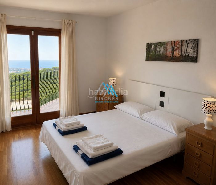 Foto b9eb972d-0e7e-4adc-944d-1e32237b3e11. Chalet platja darochalet en Urbanitzacions Platja d´Aro