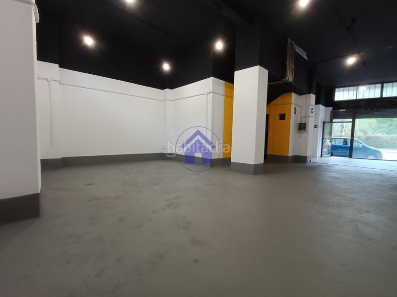 Foto 1c30a588-4c4f-430b-b635-34e341ceb2f2. Geschäftsraum in As Travesas - Balaidos Vigo