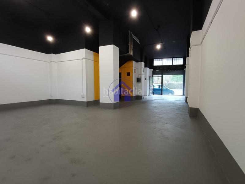 Foto 3dd814c0-53e3-4c69-9d11-3f682ee52391. Local comercial en As Travesas - Balaidos Vigo