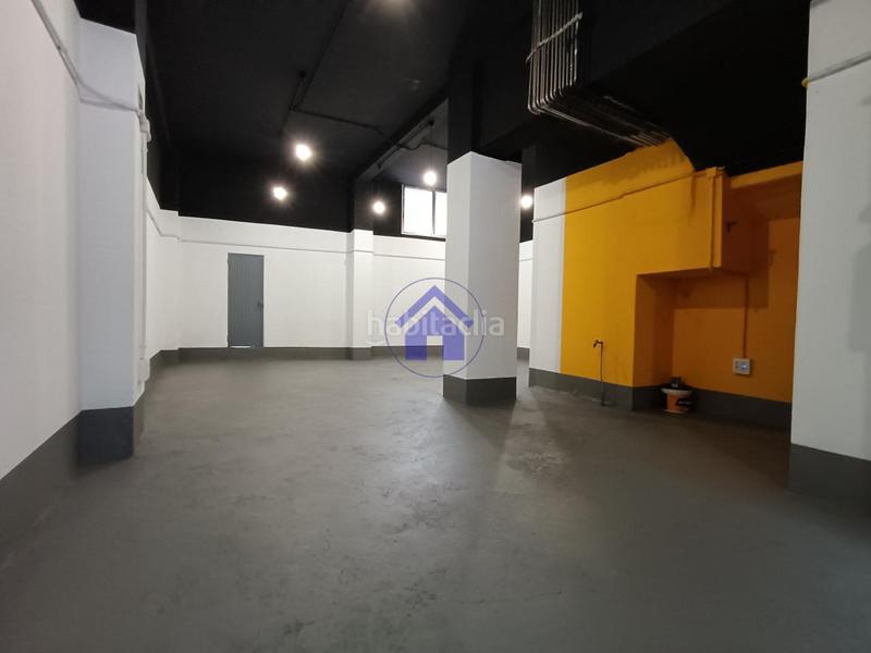 Foto 79e1cdb0-57e9-439f-992c-d5a3120f49cd. Local comercial en As Travesas - Balaidos Vigo