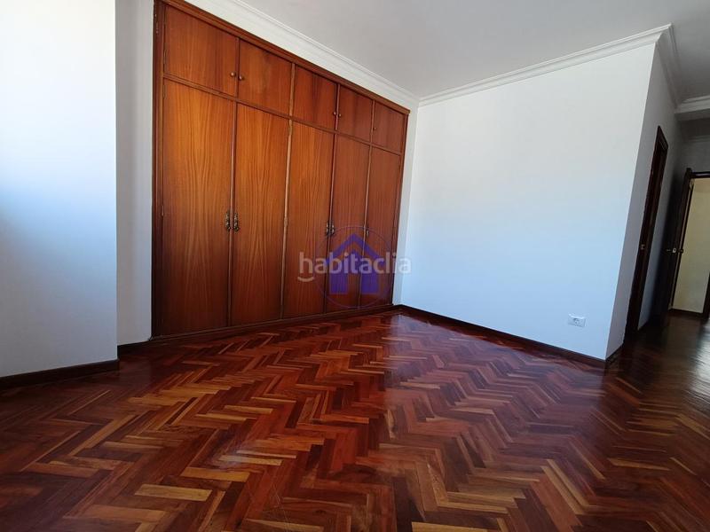 Foto b6ec22a6-8bcc-4786-b932-5573d7515be3. Attique avec chauffage parking dans As Travesas - Balaidos Vigo