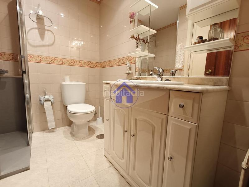 Foto d27861bb-0253-45d9-98b2-21bbb8e16ef7. Flat with heating parking in As Travesas - Balaidos Vigo