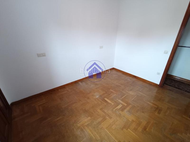Foto d7bb84ac-e9fa-4eda-8fe6-54cc8f365161. Flat with heating parking in As Travesas - Balaidos Vigo