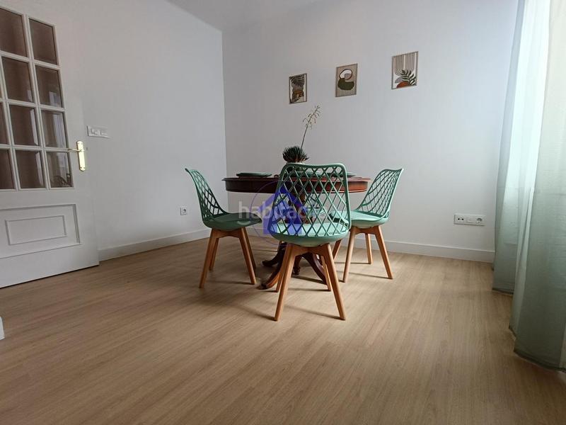 Foto 99abc0c1-0d07-4ffc-8d4f-df18b057de9c. Piso en Teis Vigo