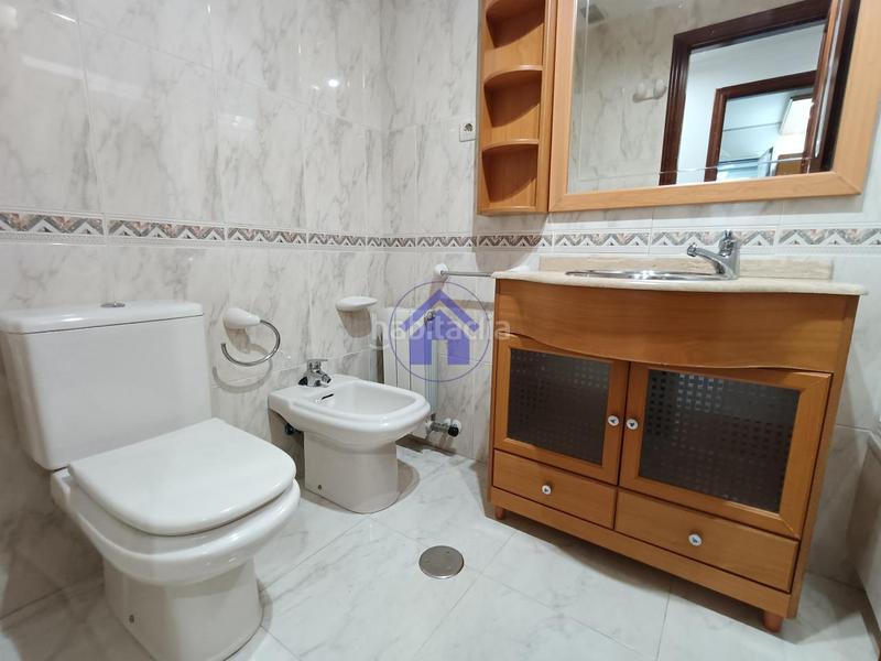 Foto b211ad8e-18f8-476f-8c01-d9f56f0474a6. Location appartement avec chauffage parking dans Coia Vigo