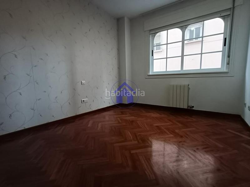Foto 2726b858-14a5-4073-aa85-d2f06c65e085. Alquiler piso en Coia Vigo