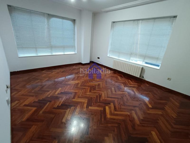 Foto 71aa1882-d777-43c0-9055-6908a19affd1. Alquiler piso en Coia Vigo