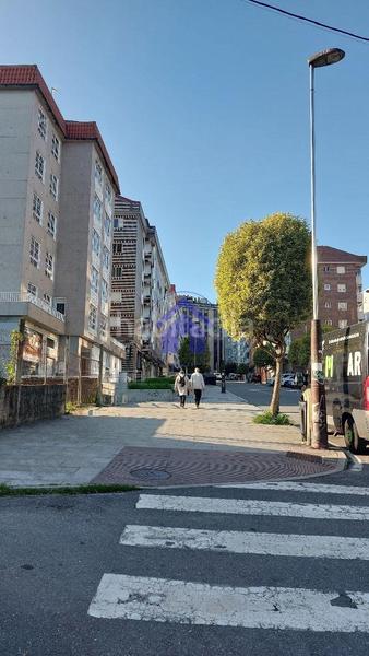 Foto 3437d240-74ce-40e2-b8b5-297351c2518a. Rent business premise in As Travesas - Balaidos Vigo