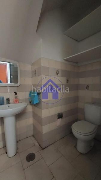 Foto a4ecc4ea-e172-4b4f-91be-37e42fdcfec2. Location local commercial dans As Travesas - Balaidos Vigo