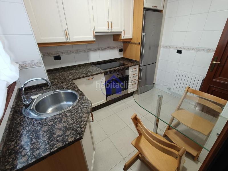 Foto f609673c-8511-4313-85a5-34397e74e2ed. Alquiler ático en Plaza Independencia Vigo