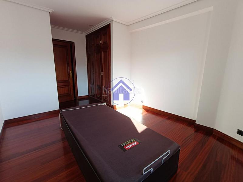 Foto 3e172008-ddd8-461d-bc4a-a893c3355ad5. Rent penthouse with heating parking in Plaza Independencia Vigo