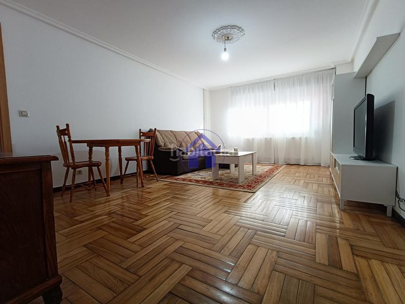 Foto 34361d78-6cb6-403c-b445-e425700f8ba5. Rent flat with heating parking in Sardoma - Castrelos Vigo