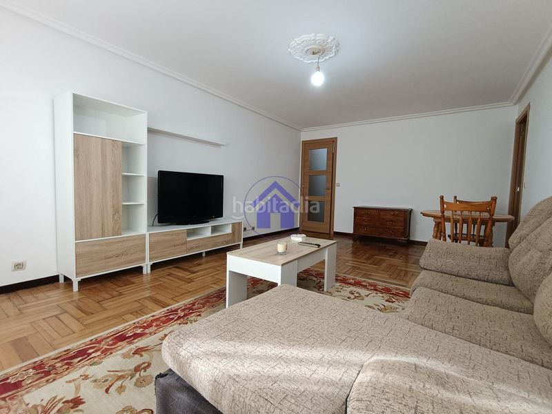 Foto a6c05e7b-70ab-449a-8a0a-2e0b387fe4da. Rent flat with heating parking in Sardoma - Castrelos Vigo