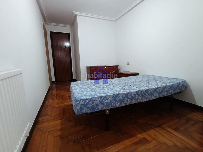 Foto fddb4366-40b6-440d-a8b6-67d2eb64f904. Rent flat with heating parking in Sardoma - Castrelos Vigo