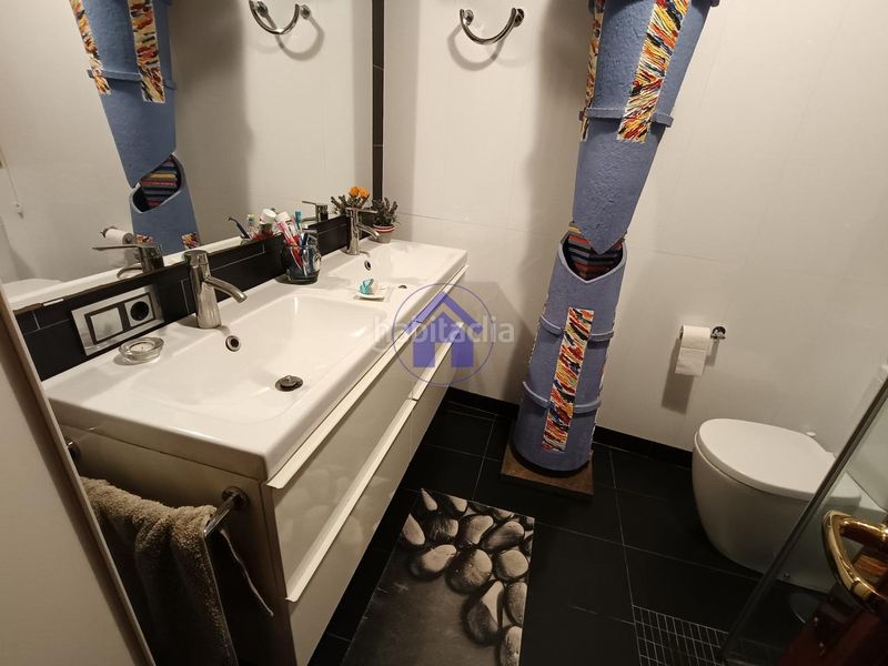 Foto e6866364-5bcb-4df9-a9a0-3860e1ae22c0. Lloguer pis amb calefacció aparcament a Camelias - Pi y Margall Vigo