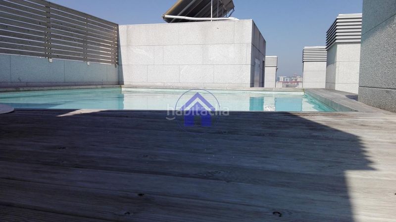 Foto 48a86eaa-6f71-4058-8e76-ed5d5c7bf50b. Lloguer pis amb calefacció aparcament piscina a Sardoma - Castrelos Vigo