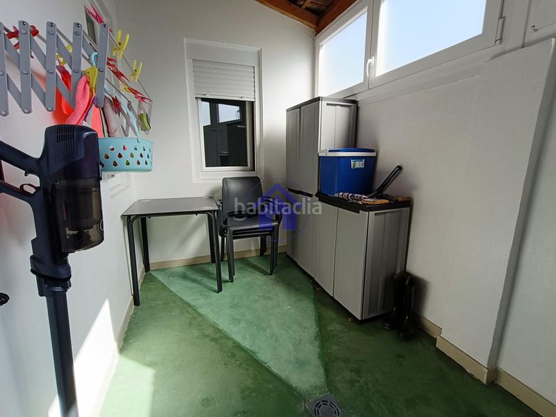 Foto 7473b7a9-c4a9-457d-b5f5-6f25aa22f40c. Casa adossada a Teis Vigo