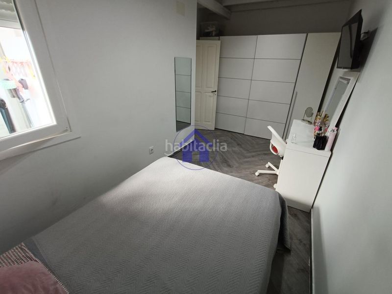 Foto dadd586e-e44a-4c08-b5be-7a2369ac0c9e. Casa adossada a Teis Vigo