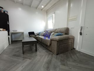 Casa adossada a Teis