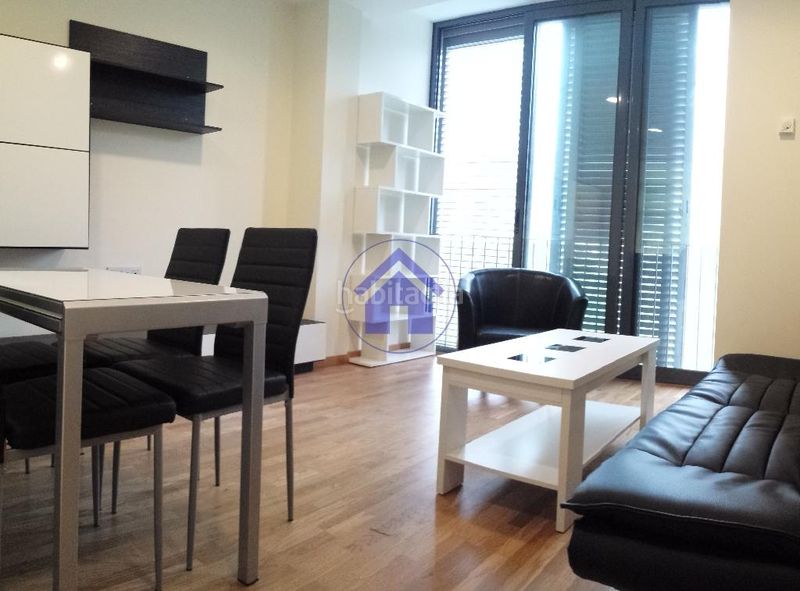 Foto 27b0290e-360a-4c22-bb86-16ab621866b8. Lloguer apartament amb calefacció aparcament piscina a Vigo