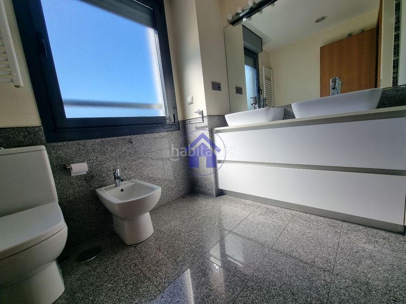 Foto e13fc309-74b6-45ce-8cb1-fb5b7a3feb17. Lloguer apartament amb calefacció aparcament piscina a Vigo