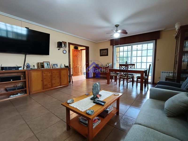 Foto 01593c61-6f1f-4856-9093-aad158020905. Casa amb calefacció aparcament a Gondomar