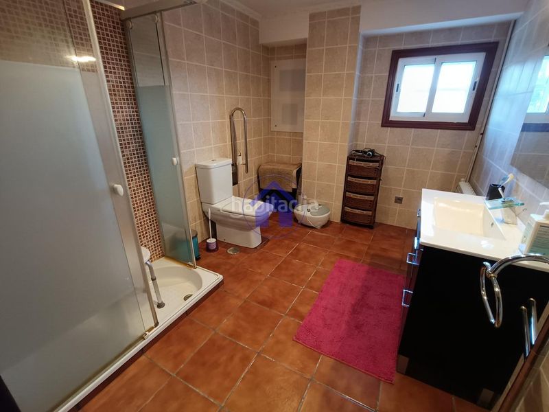 Foto d8f46566-3be1-4e65-b380-f431b82a3618. Casa amb calefacció aparcament a Gondomar