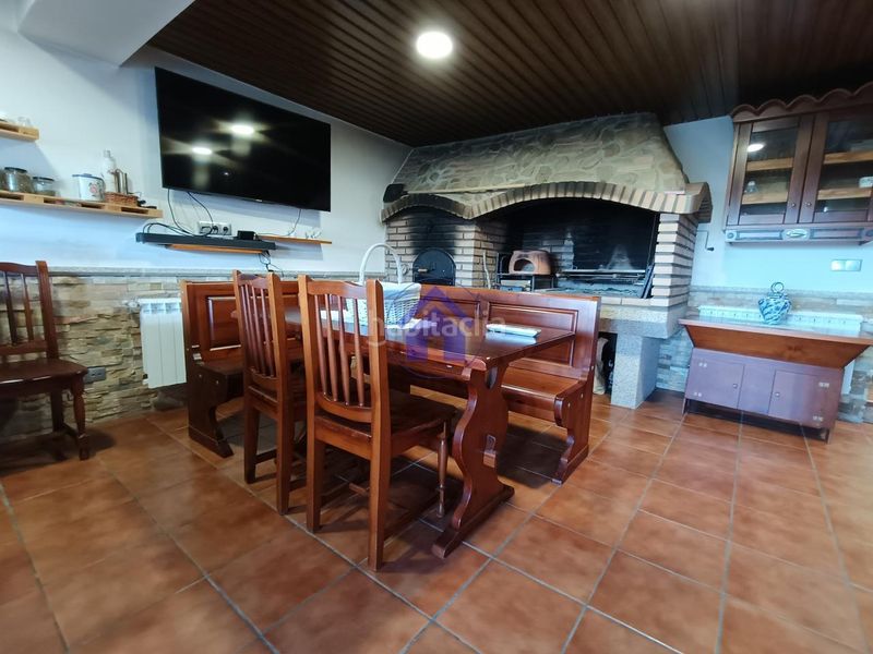 Foto e7ba8682-fd93-405c-8c4b-8966b3f0dbf0. Casa amb calefacció aparcament a Gondomar