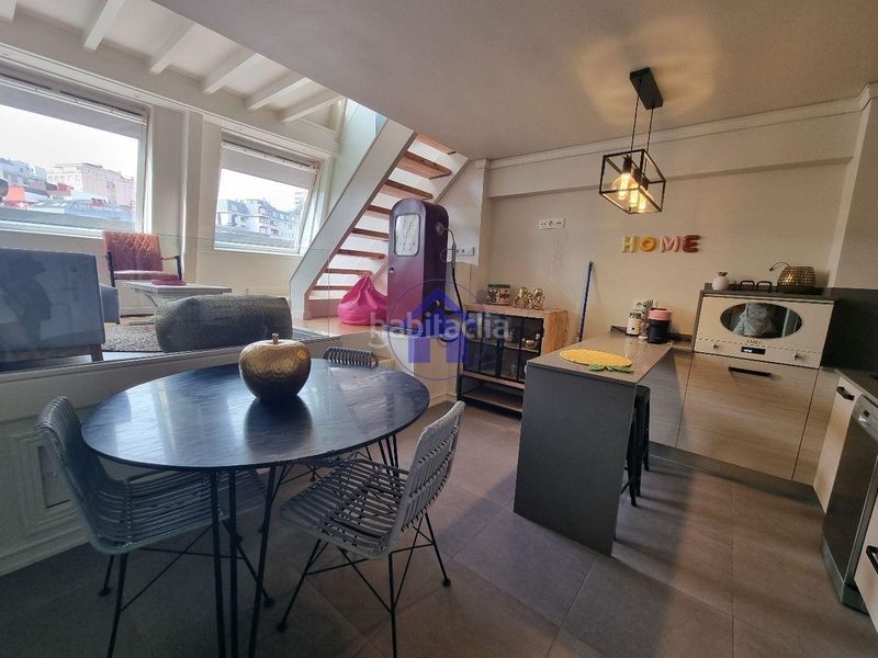 Foto 50e3a6c6-e329-42a0-888c-2b31882ef8f0. Affitto duplex con riscaldamento in Casco Vello Vigo