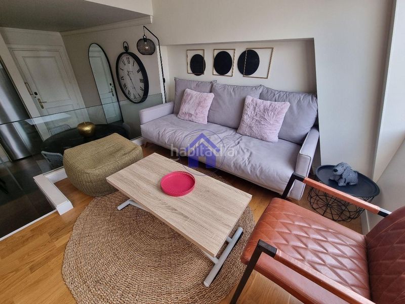 Foto 0d14b33e-d266-4c74-871b-0829450ae1a2. Location duplex avec chauffage dans Casco Vello Vigo