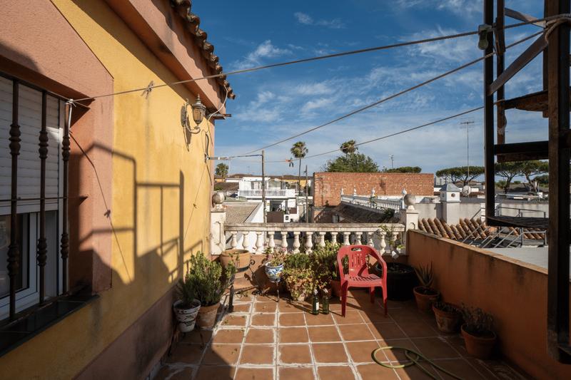 Foto db892da8-3227-4679-988f-0d3606c4b174. Casa dos viviendas en zona de la atalaya en Ctra Jerez-Ctra del Puerto Sanlúcar de Barrameda