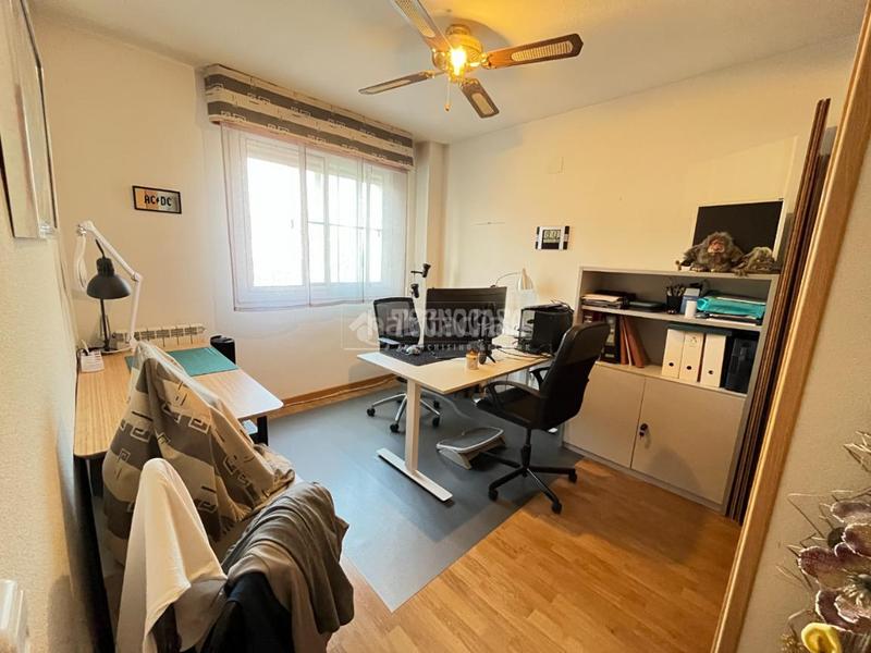 Foto 049b7ead-2da1-44f1-b6d5-5d7e013218de. Piso  en venta en Loeches