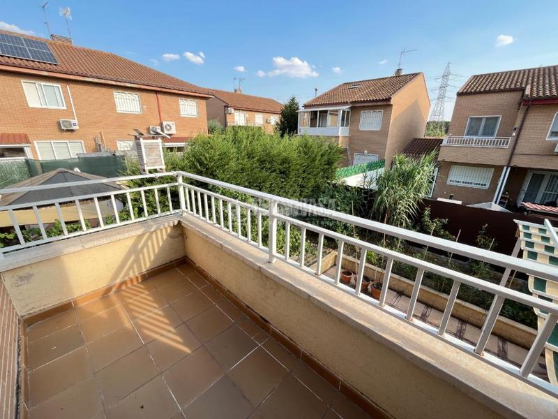 Foto 22dbf79a-dfc0-4362-918f-edbb06698130. Piso  en venta en Loeches
