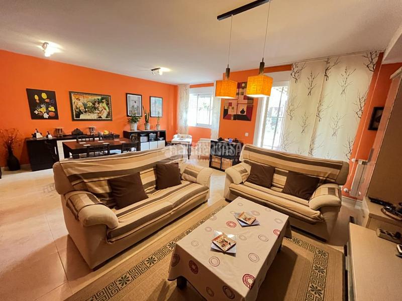 Foto 6a8d9cb9-0d6b-4e7f-b287-2399ab444f9b. Piso  en venta en Loeches