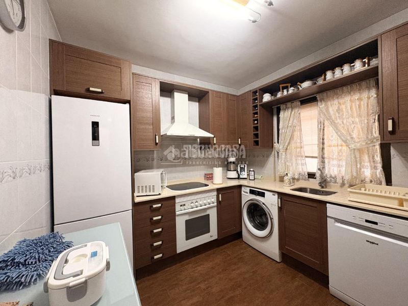 Foto 8545708a-2b68-43b2-8a5c-f787ace323b0. Pis a Loeches